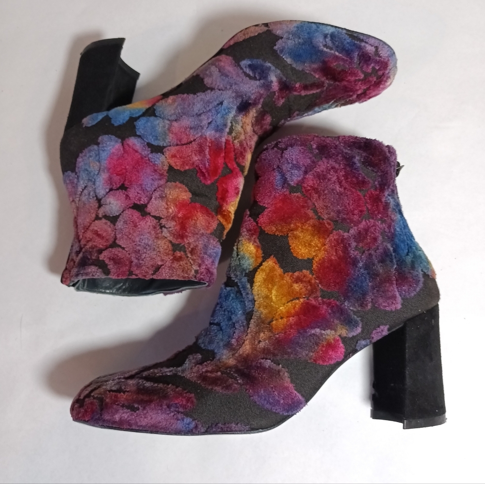 Stuart Weitzman Bacari Brocade Botanic Velvet Bootie Ankle Boot Suze 7